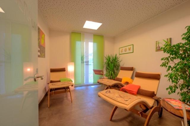 Parkhotel Neubauer Bad Sauerbrunn Eksteriør billede